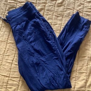 Lululemon fitted pants